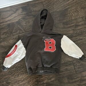 Zara Chicago Bulls hooded sweatshirt. Size 4-5